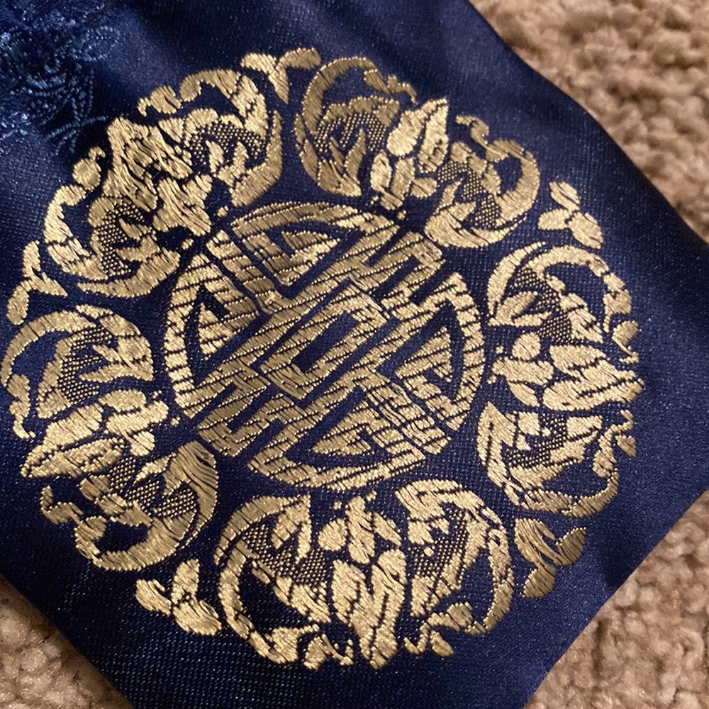 Flower brooch - Picture 9 of 10